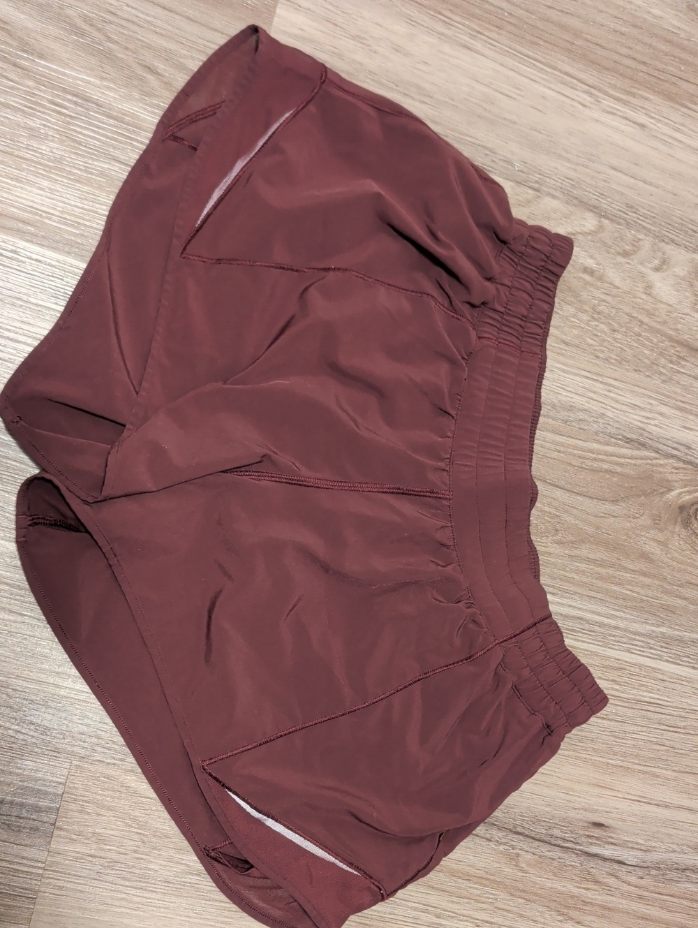 lululemon athletica Women's Athletic Shorts in Deep Maroon
